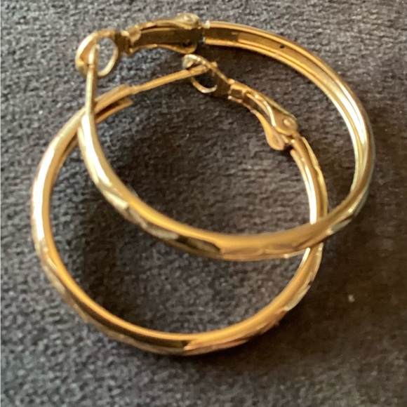 Vintage Gold Tone Earrings, 1” Hoops - Picture 2 of 4